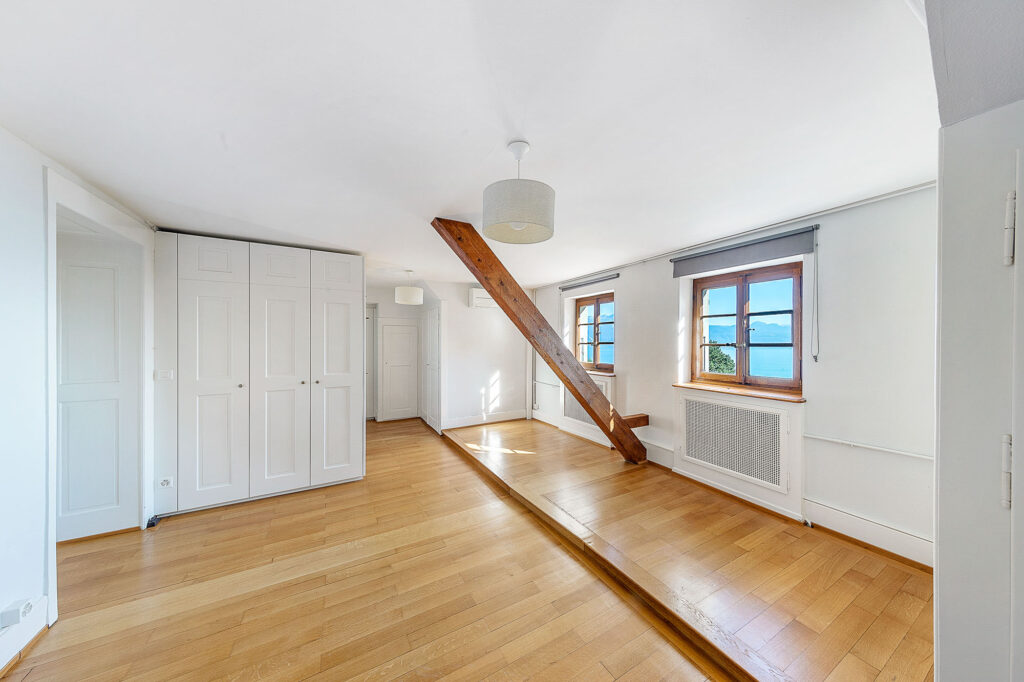 Regis_Colombo_heme-luxury-realty_PULLY_2024 (12)