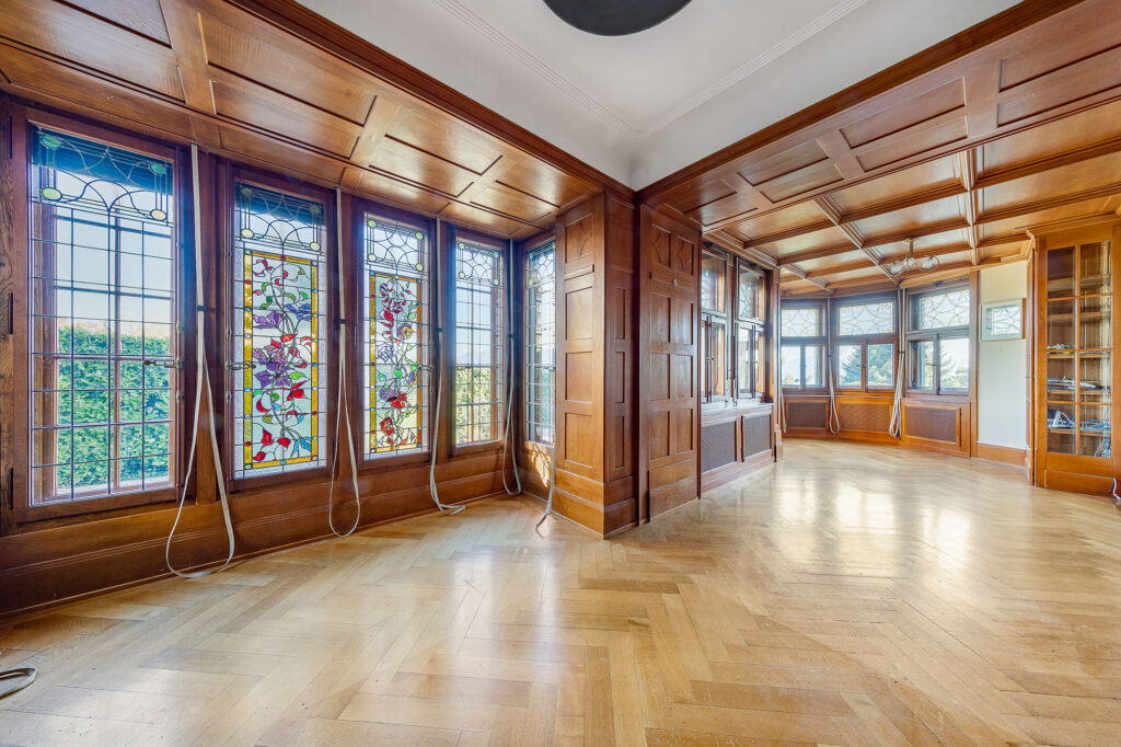 Regis_Colombo_heme-luxury-realty_PULLY_2024 (17)