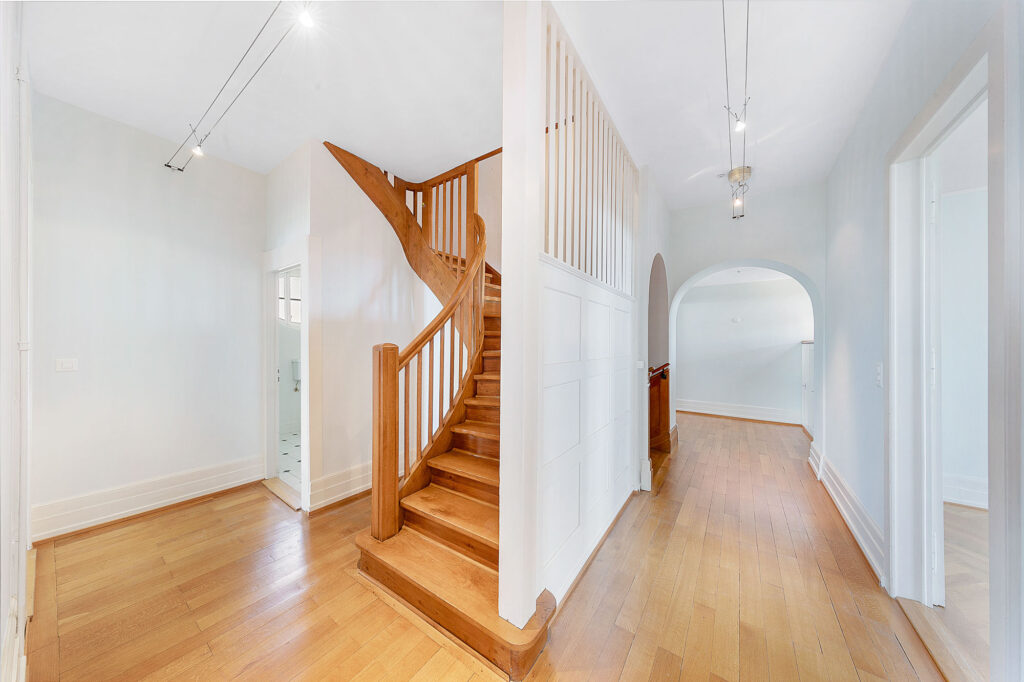 Regis_Colombo_heme-luxury-realty_PULLY_2024 (31)