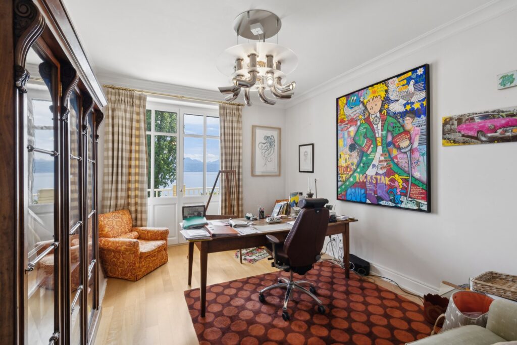 backbone_544867-B_025_WEB