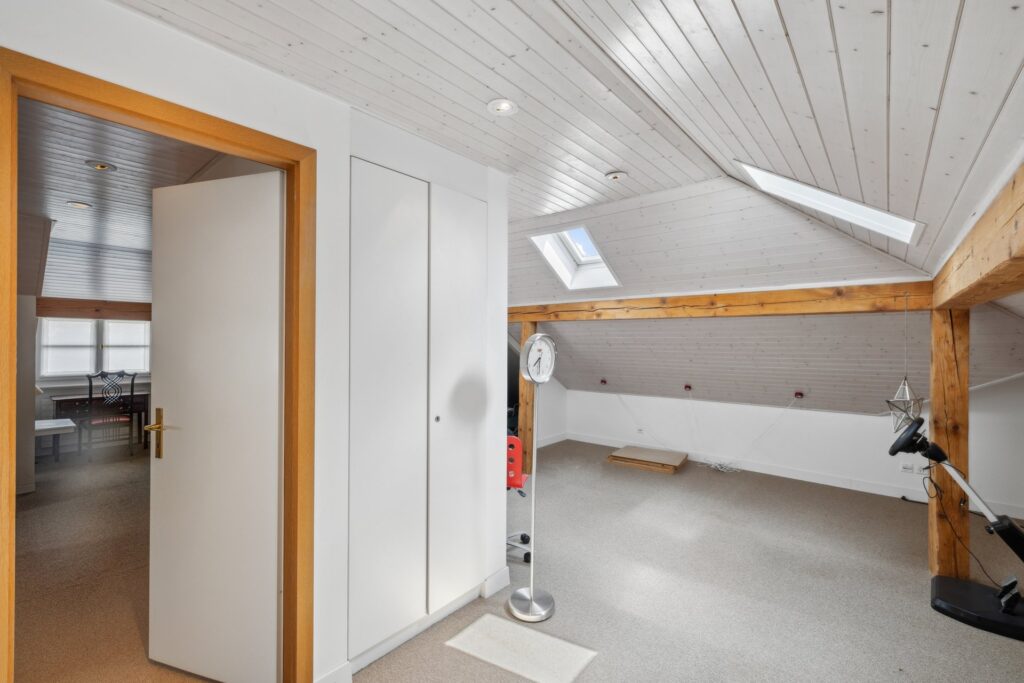 backbone_544867-B_061_WEB