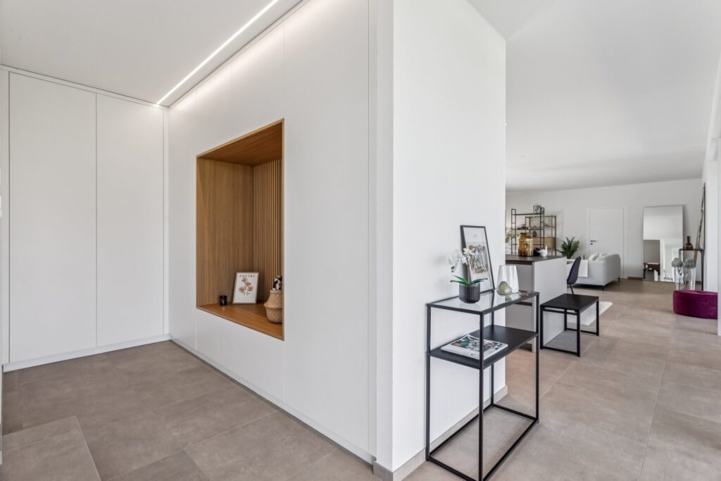 backbone_557865-C_001_WEB