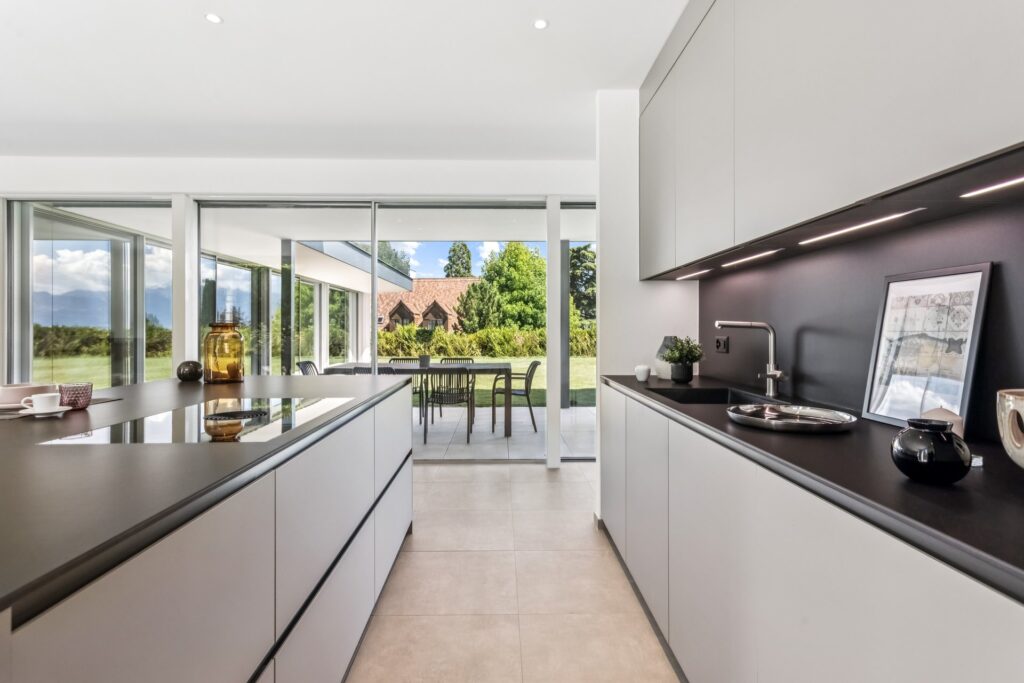 backbone_557865-C_007_WEB