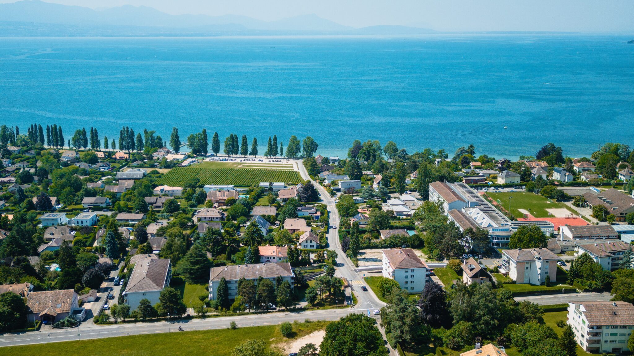 OFF MARKET Exceptional apartment on the shores of Lake Geneva